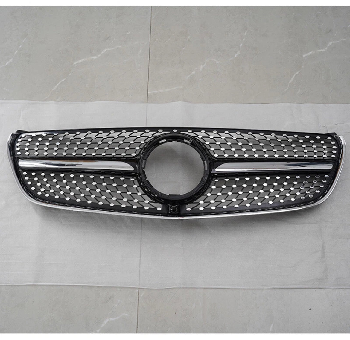 Mercedes V-Klasa W447 Diamond Grill Rešetka hladnjaka Piano Crna Night paket