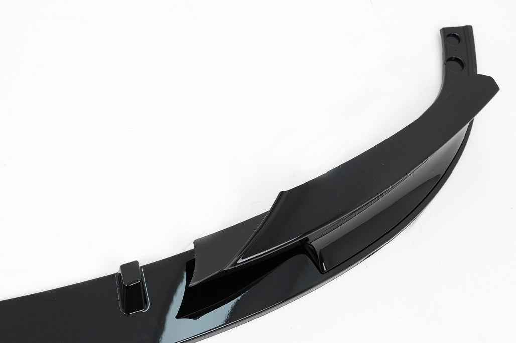 Prednji lip za BMW F30 F31 Piano crni Dvodjelni