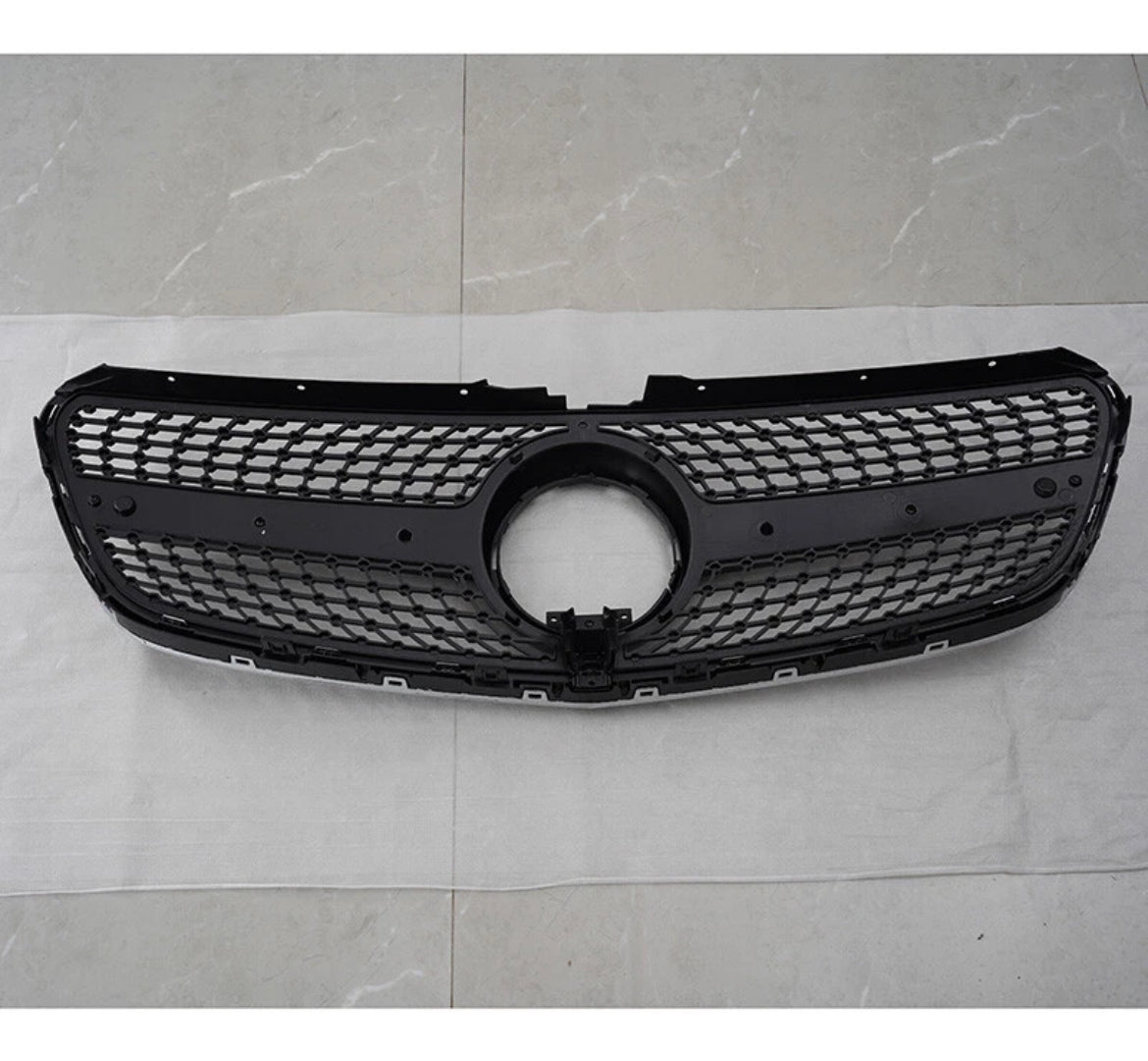 Mercedes V-Klasa W447 Diamond Grill Rešetka hladnjaka Piano Crna Night paket