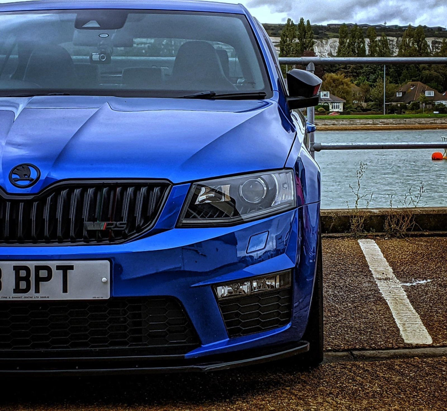 ŠKODA OCTAVIA 3 VRS Grill