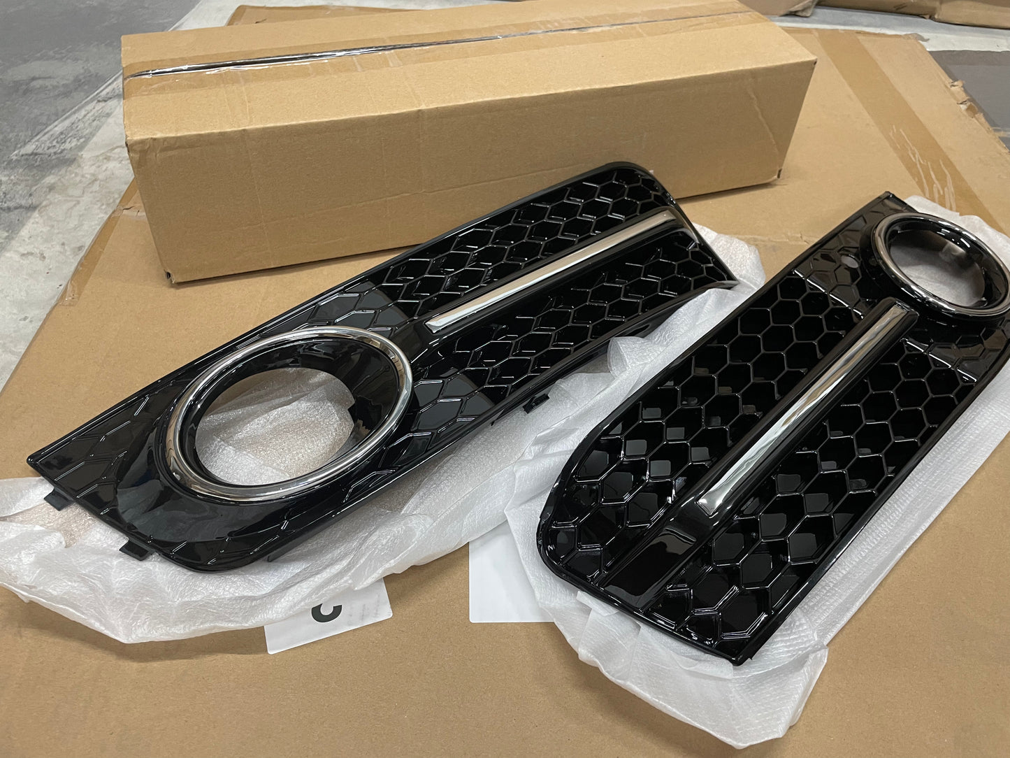 BUMPER GRILLES for AUDI A4 B8 Honeycomb