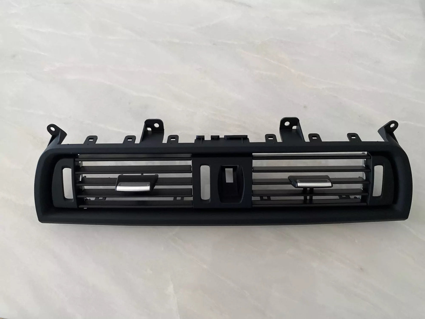 CENTRAL VENTILATION OPENING for BMW F10 F11