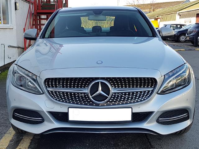 DIAMOND GRILL RADIATOR GRILLE for W205