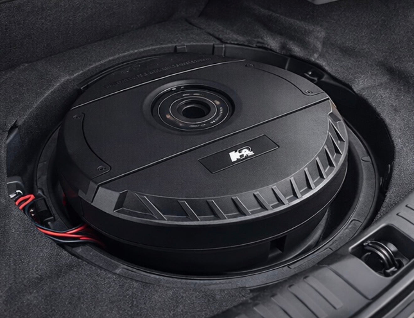Aktivni subwoofer 300W RMS 600W 11” Rezervni kotač