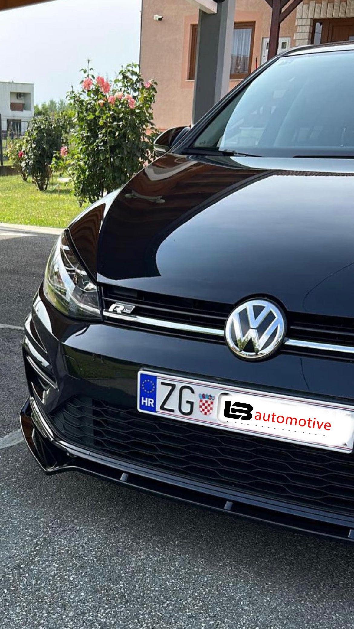 PREDNJI LIP za VW GOLF 7 / 7.5 Crni sjajni